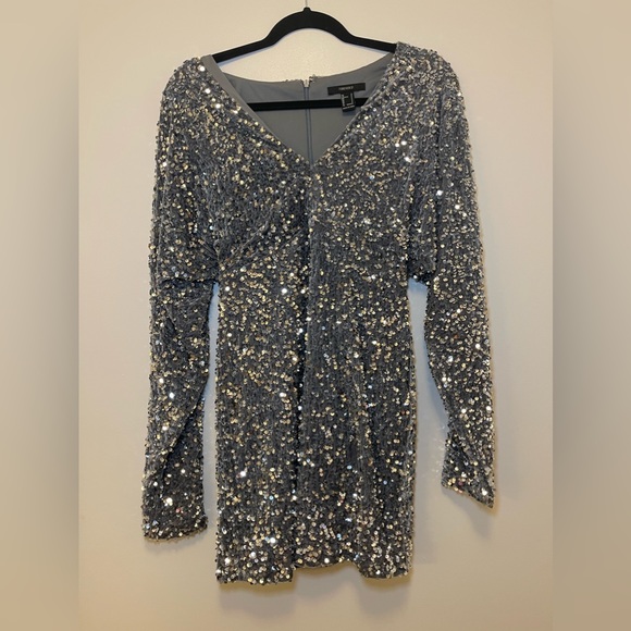 Sequin silver dress - Picture 1 of 2